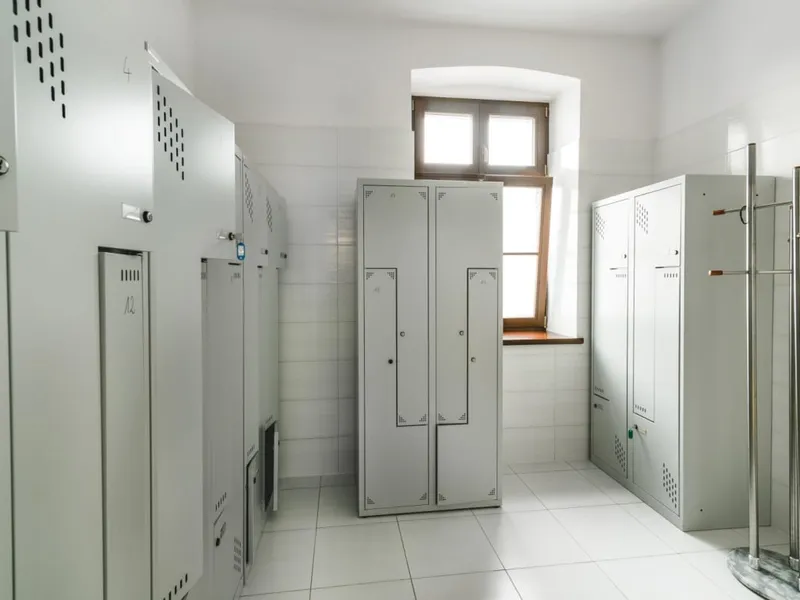 Przebieralnia – Ośrodek Rehabilitacji Troniny, Kłobuck