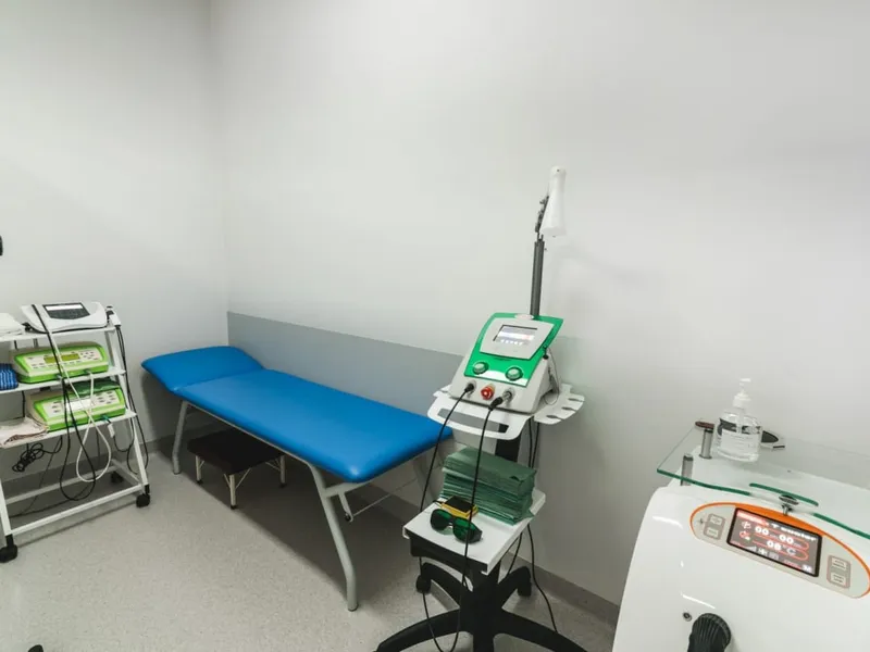 Gabinet elektroterapii, krioterapii i terapii ultradźwiękowej – Ośrodek Rehabilitacji Troniny, Kłobuck